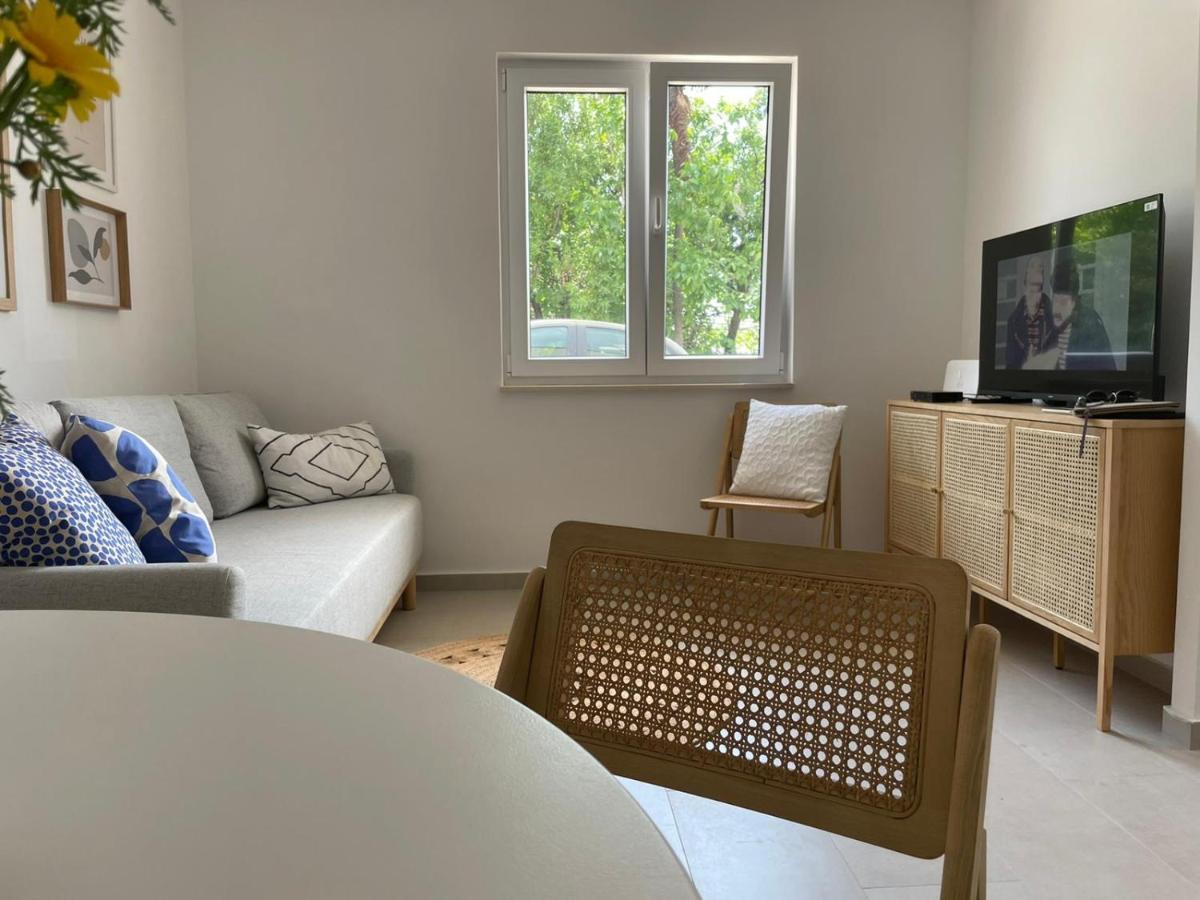 Apartment Sur La Plage Podstrana Exterior photo