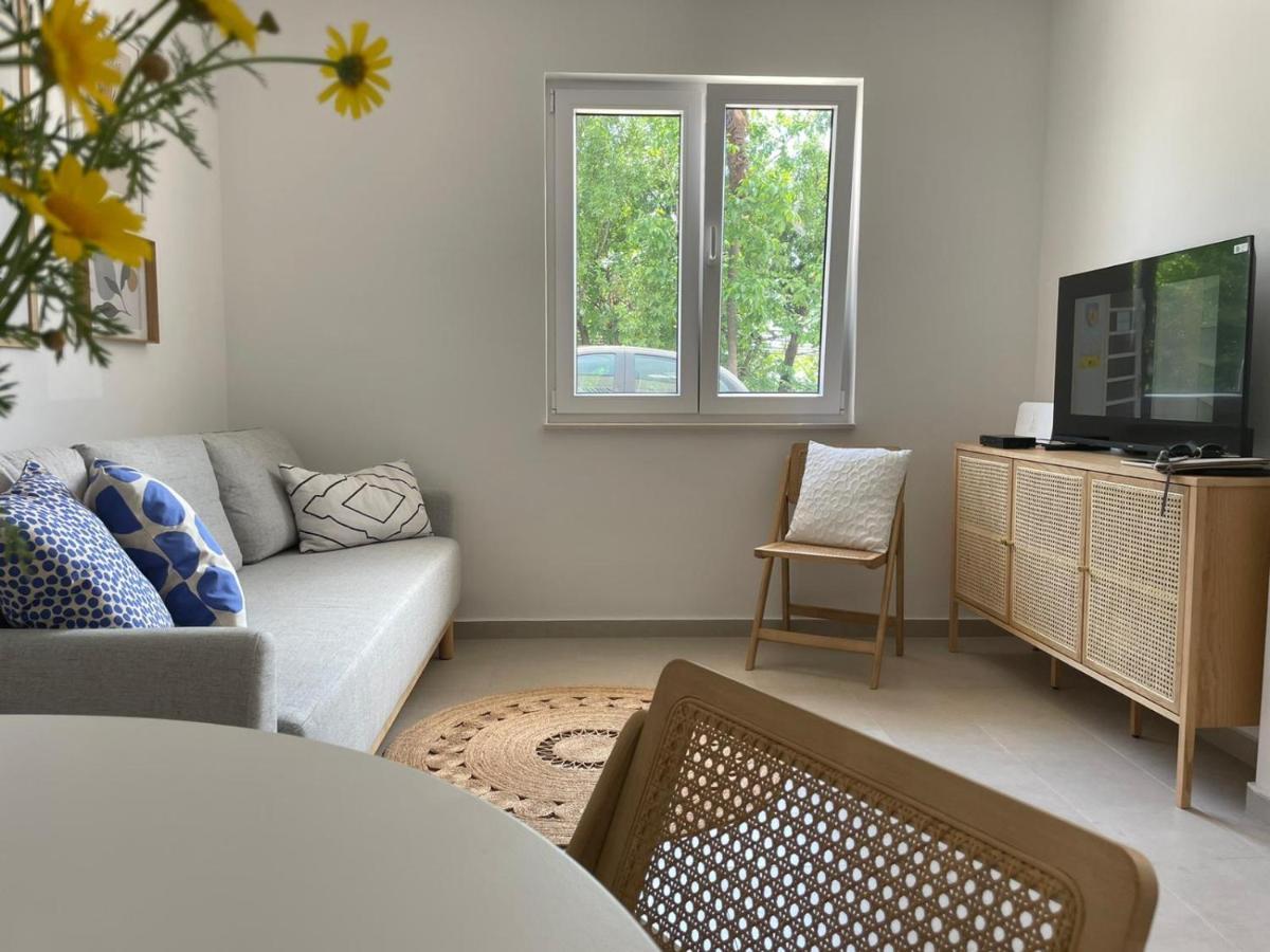 Apartment Sur La Plage Podstrana Exterior photo