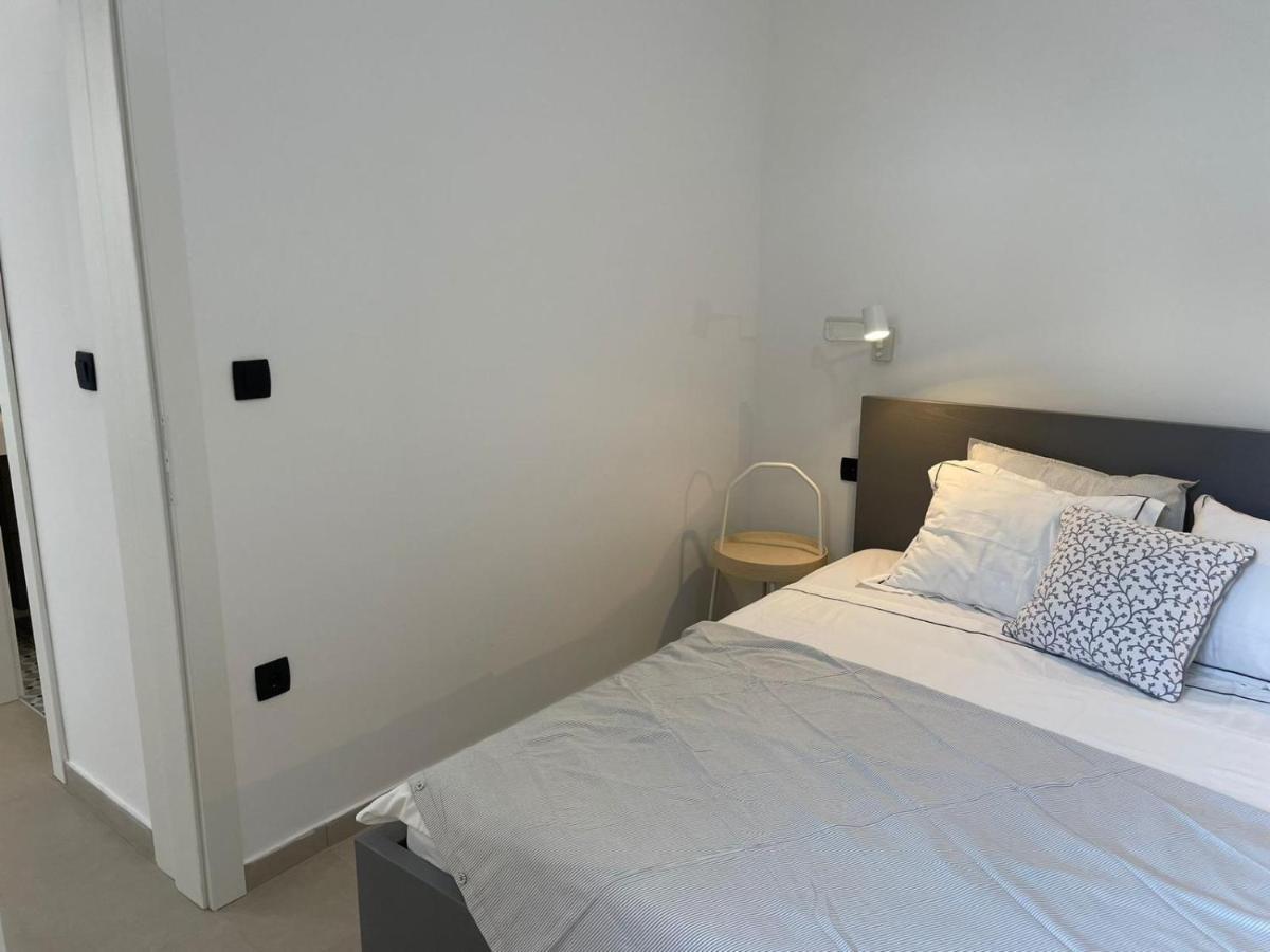Apartment Sur La Plage Podstrana Exterior photo