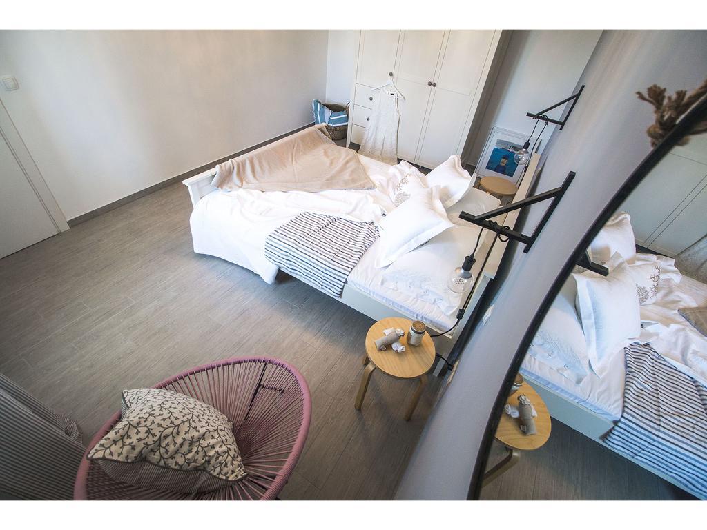 Apartment Sur La Plage Podstrana Exterior photo
