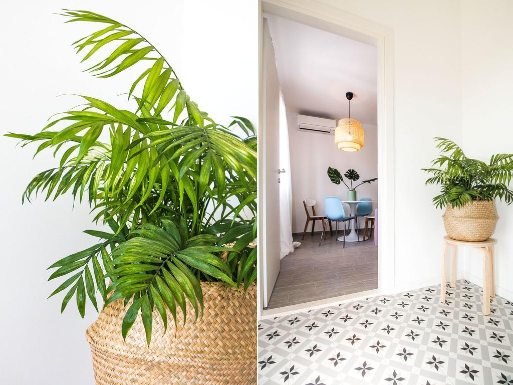 Apartment Sur La Plage Podstrana Exterior photo