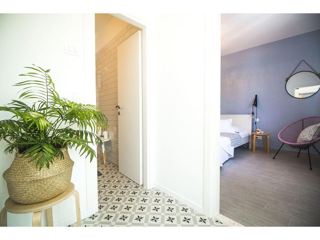 Apartment Sur La Plage Podstrana Exterior photo
