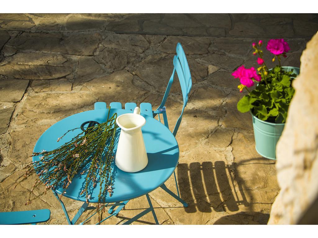 Apartment Sur La Plage Podstrana Exterior photo